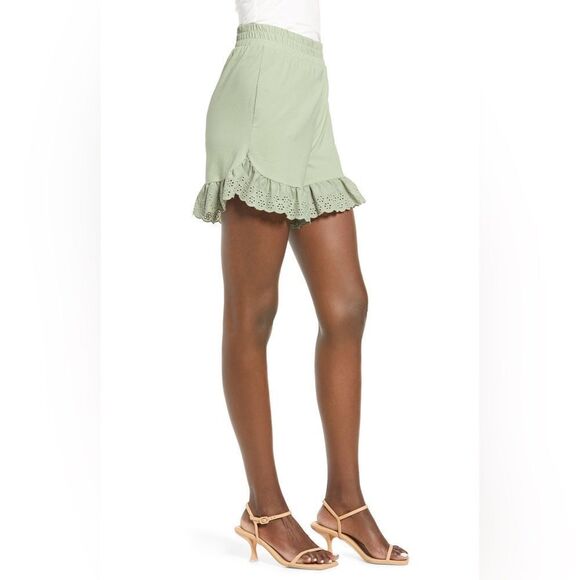 Vero Moda Women Juna Desert Sage Ruffle Hem Stretch Cotton Pull On Shorts Sz: XS - Picture 2 of 6